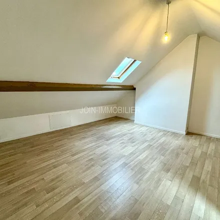 Rent this 4 bed apartment on Dieppe in Boulevard du Général de Gaulle, 76200 Dieppe