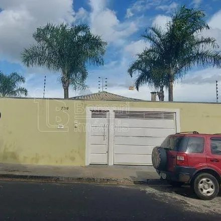 Image 2 - Avenida Tenente Policial Militar Ciro Monteiro Silva, Jardim Serra Azul, Araraquara - SP, 14806-467, Brazil - House for sale