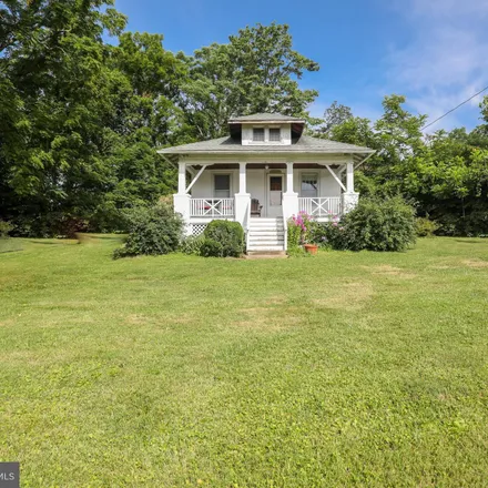 Image 4 - 5900 Lord Fairfax Highway, Berryville, VA 22611, USA - House for sale