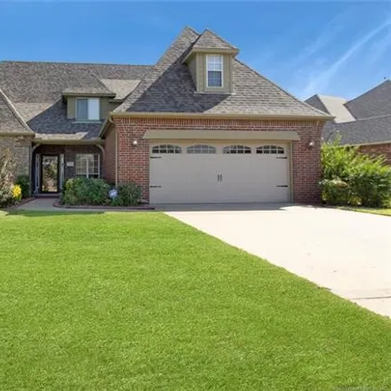 Buy this 4 bed house on 3709 North Narcissus Avenue in Broken Arrow, OK 74012