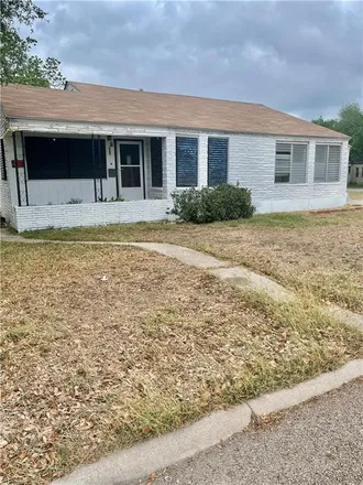 Rent this 5 bed house on 223 East Main Street in Bishop, Nueces County