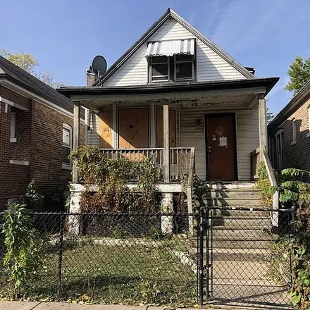 Buy this 4 bed house on 7313 South May Street in Chicago, IL 60620