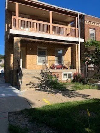 Rent this 2 bed house on 855 North Richmond Street in Chicago, IL 60622