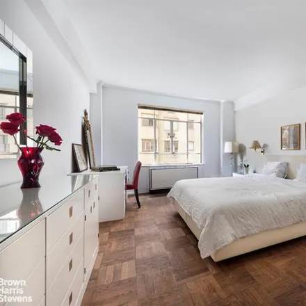 Image 5 - 880 FIFTH AVENUE 7H in New York - Townhouse for sale