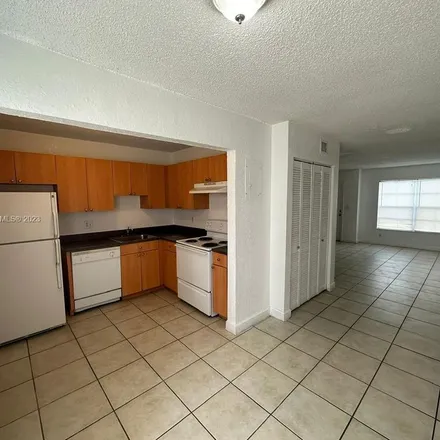 Image 3 - 4781 Northwest 9th Drive, Breezeswept Park Estates, Plantation, FL 33317, USA - Apartment for rent