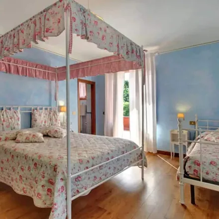 Rent this 5 bed house on 52026 Reggello FI
