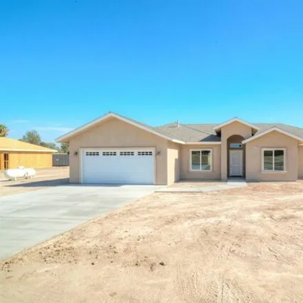 Buy this 4 bed house on 20992 Road 31 in Lake Madera Country Estates, Madera County