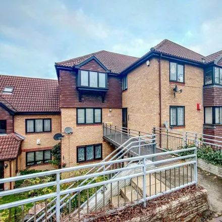 Rent this 2 bed apartment on Hattersfield Close in London, DA17 5HU