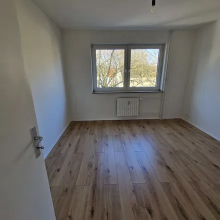 Rent this 3 bed apartment on Laurentiusstraße 15b in 45899 Gelsenkirchen, Germany