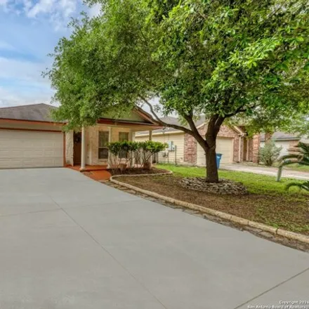 Image 2 - 229 Val Verde Drive, New Braunfels, TX 78130, USA - House for sale