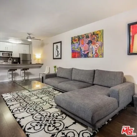 Image 8 - 8849 West 3rd Street, Los Angeles, CA 90048, USA - Condo for sale