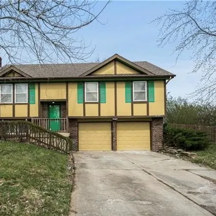 Buy this 3 bed house on 12286 Richmond Avenue in Grandview, MO 64030