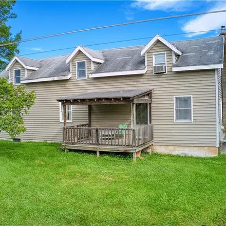 Buy this 5 bed house on 395 Chatfield Road in Elbridge, Onondaga County