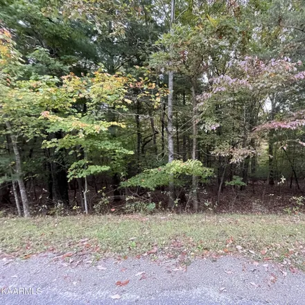 Buy this studio house on 24 Ivydale Lane in Fairfield Glade, Cumberland County