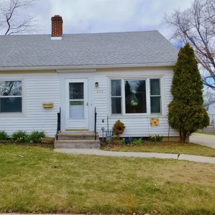 Buy this 3 bed house on 872 Nicolet Avenue in Green Bay, WI 54304