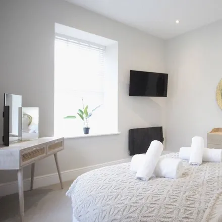 Rent this 2 bed apartment on Caernarfon in LL55 1RT, United Kingdom