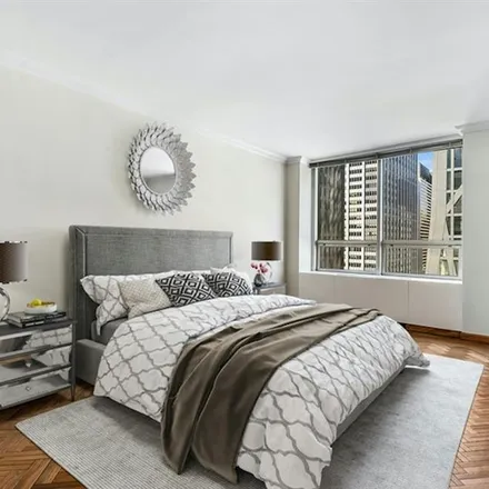 Image 4 - 15 WEST 53RD STREET 26E in New York - Apartment for sale