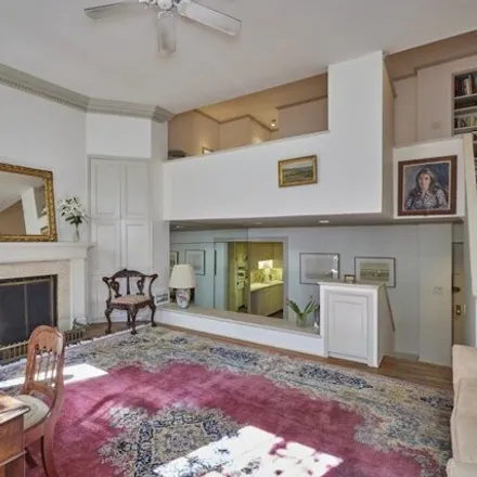 Image 2 - 39 East 75th Street, New York, NY 10021, USA - Townhouse for sale
