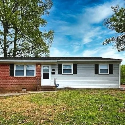 Rent this 3 bed house on 316 Beechmont Drive in Beechmont, VA 23608