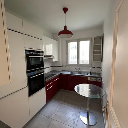 Rent this 3 bed apartment on 27 Rue Edmond Bloud in 92200 Neuilly-sur-Seine, France