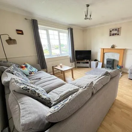 Image 3 - 31 Bede Court, Chester-le-Street, DH3 3YJ, United Kingdom - Apartment for sale