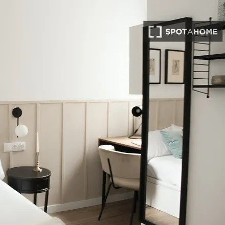 Rent this 8 bed room on Carrer de Muntaner in 08001 Barcelona, Spain