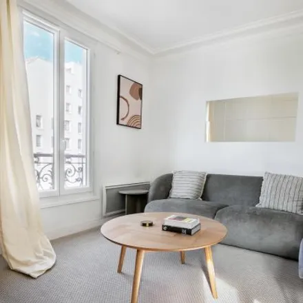 Image 3 - 1 Place Charles Michels, 75015 Paris, France - Apartment for rent