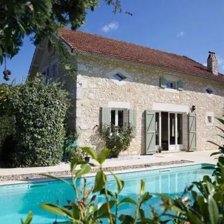 Buy this 7 bed house on 28 Boulevard National in 24500 Eymet, France