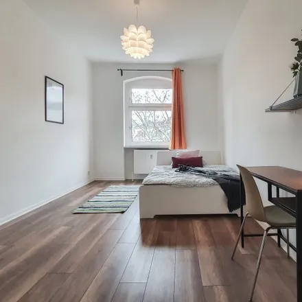 Rent this 7 bed room on Mannheimer Straße in 10713 Berlin, Germany