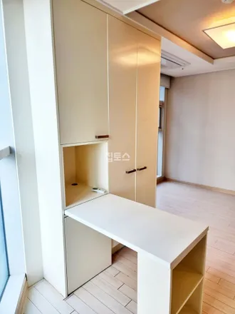 Rent this studio apartment on 서울특별시 서초구 서초동 1309-2