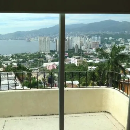 Rent this 3 bed house on unnamed road in Joyas de Brisamar, 39300 Acapulco