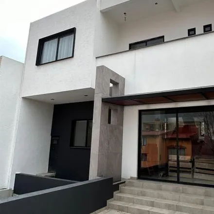 Buy this 3 bed house on Privada Bosques de Chantilly in Colonia Paseos del Bosque, 53200 Naucalpan de Juárez