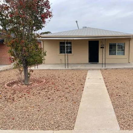 Rent this 2 bed house on 1433 Howze Street in El Paso, TX 79903