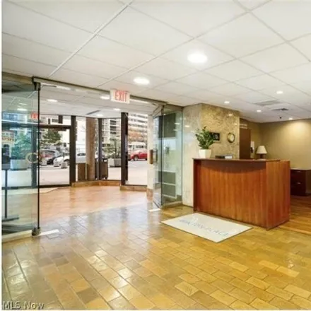 Image 3 - Winton Place Condominiums, Gold Coast Lane, Lakewood, OH 44107, USA - Condo for sale