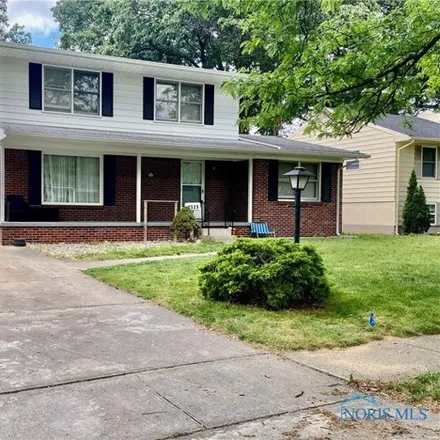 Buy this 4 bed house on 2529 Luddington Drive in Toledo, OH 43615