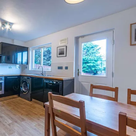 Rent this 2 bed duplex on The Murrays in City of Edinburgh, EH17 8UP