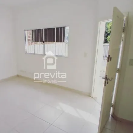 Buy this 3 bed house on Rua Itapoã in Piracangaguá, Região Geográfica Intermediária de São José dos Campos - SP