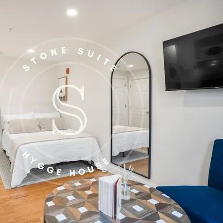 Rent this 1 bed apartment on Newburyport in MA, 01950