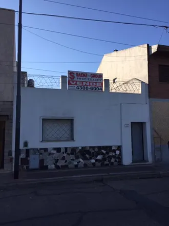 Buy this studio house on Arturo Beruti 4499 in Nueva Pompeya, C1437 HUN Buenos Aires
