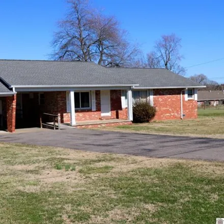 Buy this 3 bed house on 156 Covey Drive in Calloway County, KY 42071