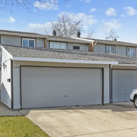 Buy this 3 bed house on 272 Harbor Court in Bloomingdale, IL 60108