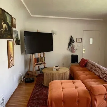 Image 4 - 6072 Pickford Street, Los Angeles, CA 90035, USA - House for rent