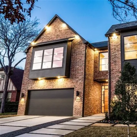 Buy this 5 bed house on 7001 Clayton Avenue in Dallas, TX 75214