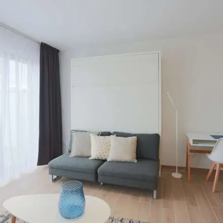 Rent this 1 bed apartment on Chaussée de Wavre - Waversesteenweg 1044 in 1160 Auderghem - Oudergem, Belgium