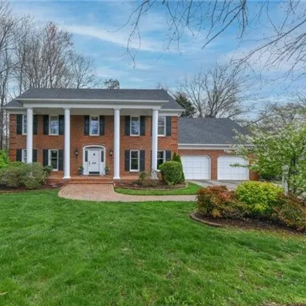 Image 1 - 3569 West Friendly Avenue, Starmount Forest, Greensboro, NC 27410, USA - House for sale