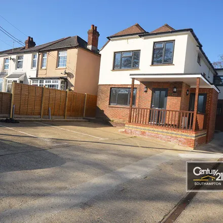 Image 1 - 150 Bournemouth Road, Chandler's Ford, SO53 3AQ, United Kingdom - Apartment for rent