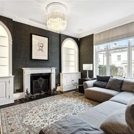 Rent this 2 bed room on 19 Dawson Place in London, W2 4TW