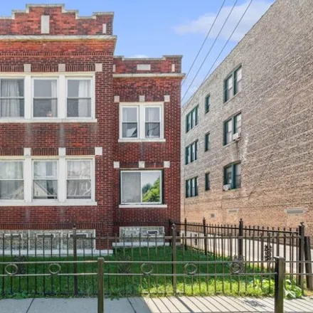 Buy this 7 bed house on 5563 West Adams Street in Chicago, IL 60644