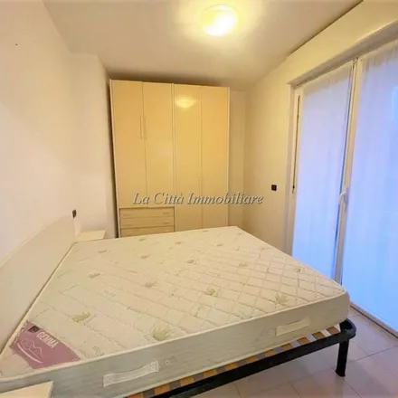 Image 6 - Via Carlo Coccia, 28100 Novara NO, Italy - Apartment for rent
