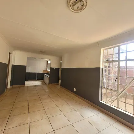 Image 2 - Park Street South, West Porges, Randfontein Local Municipality, 1759, South Africa - Apartment for rent